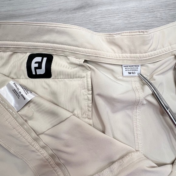 FootJoy Golf Shorts Mens 40 Beige Lightweight Performance Flat Front - Picture 3 of 13